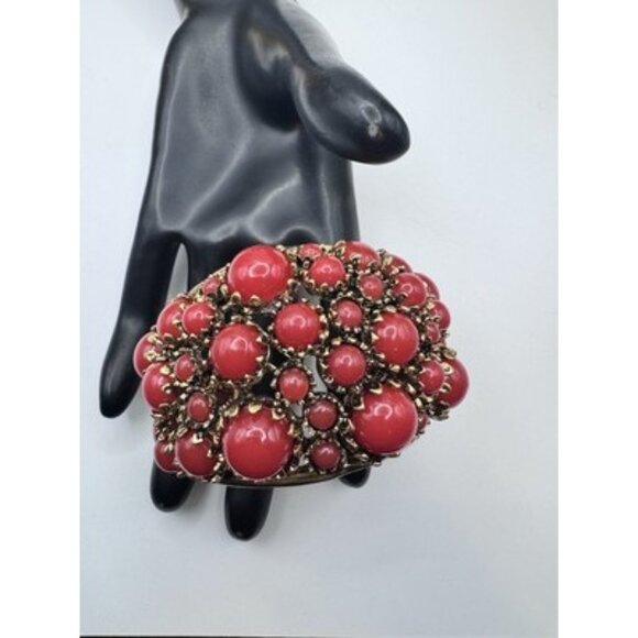 Zara Red Resin Accent Chunky Cuff Bracelet Gold Tone Open-Ended Design NWOT - Picture 4 of 10